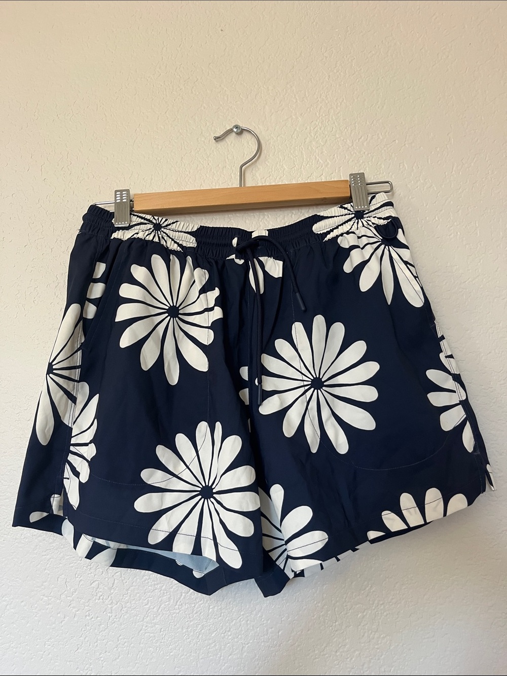 Outdoor Voices Solar Cool Floral Daisy Exercise Swim Shorts